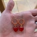Herz Ohrringe aus Murano Glas; rote Herzohrringe; Herzohrringe aus Glas; rote Herzcreolen; Herz Creolen ; Herz Perlen Ohrringe;