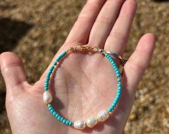 Turquoise and pearl bracelet; turquoise bracelet; pearl bracelet; turquoise beaded bracelet; freshwater pearl bracelet; bead bracelet; beads