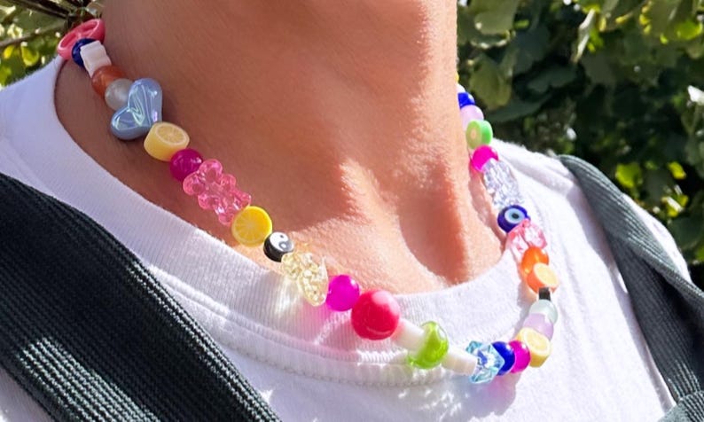 collar desigual; collar de cuentas; collar grueso; collar de moda; collar de cuentas; collar colorido; collar de cuentas mixtas; collar alegre imagen 2