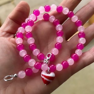Pink bead necklace; red and pink necklace; heart necklace; red heart necklace; trending necklace; viral necklace; heart bead necklace; heart image 4