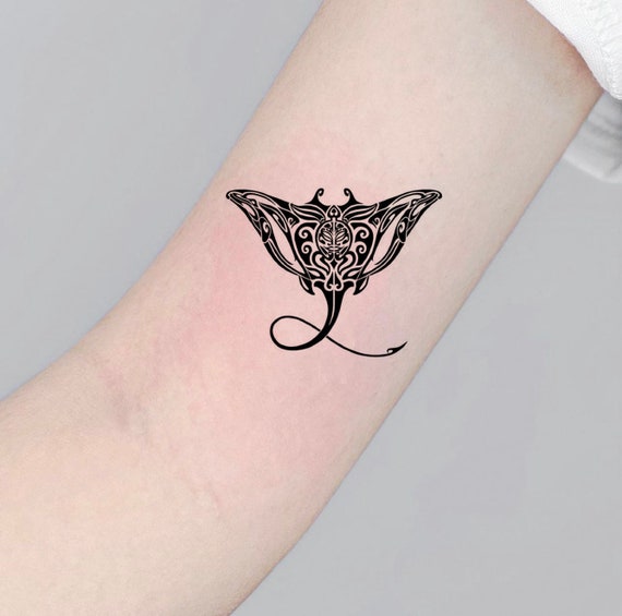 Sting ray | Stingray tattoo, Picture tattoos, Tattoos