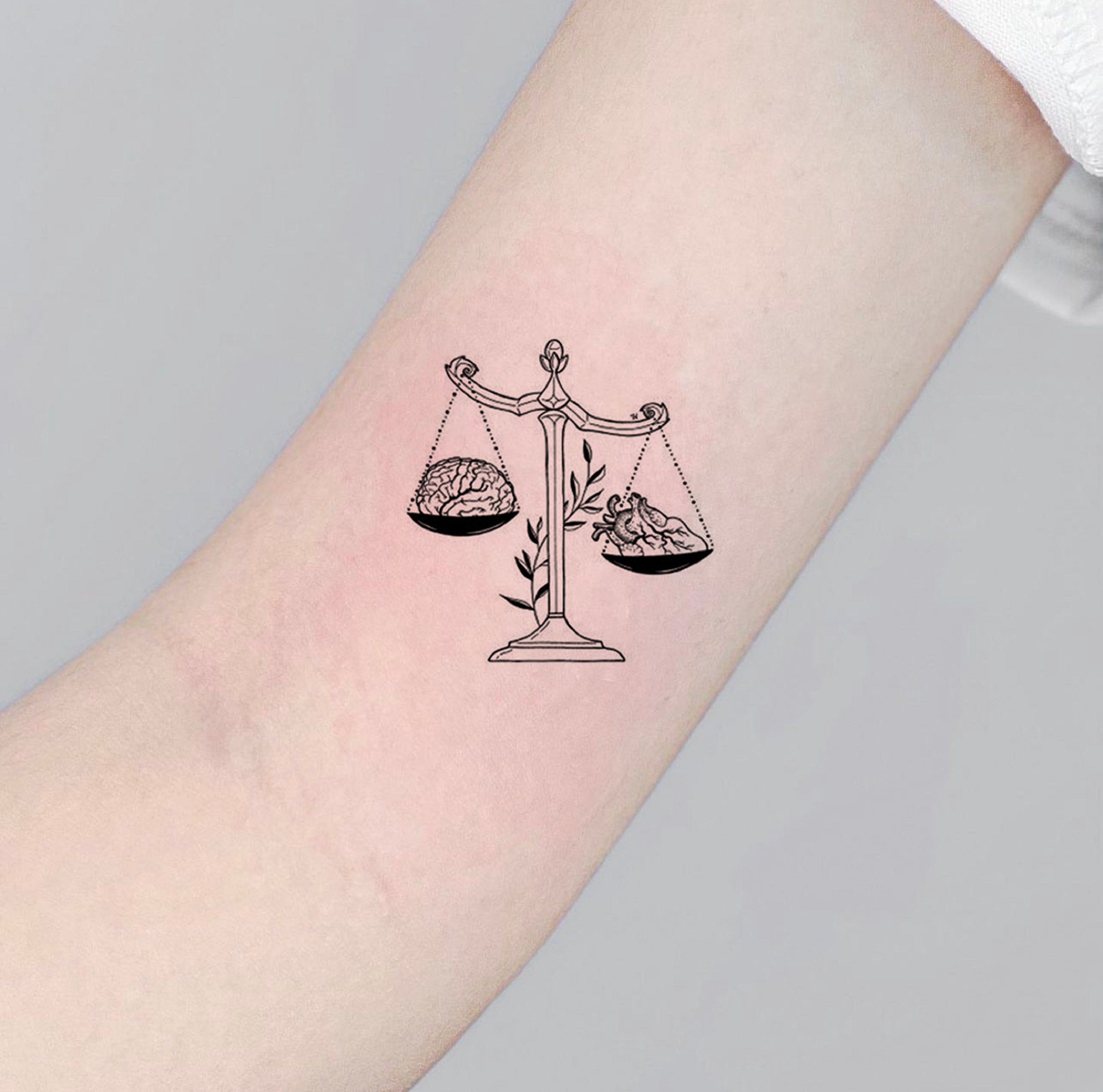 Justice tattoo - Etsy España