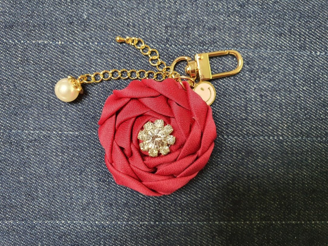 Roses Red Keychain Very Cute Beautiful Accessories A Gift for Someone