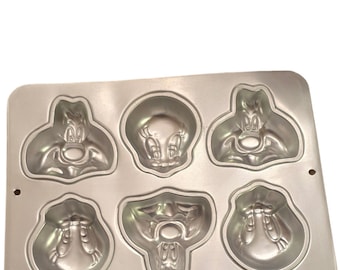 Molde para magdalenas Wilton de Piolín y Silvestre, modelo vintage de 1994 – 6 moldes, Warner Bros Baking