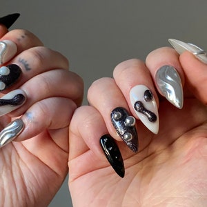 3D Schwarz Weiß Silber Chrom PRESS ON NAILS | 3D Klecks Nägel, Funky Nägel, Grunge Goth Nägel, Euphoria Nägel, Futuristische Nägel, Coole Nägel