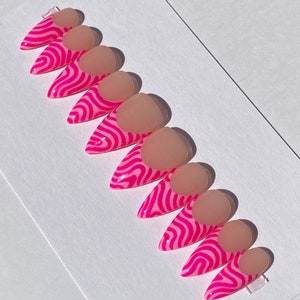 Pink Wavy French Tip PRESS ON NAILS | Hot Pink Nails, Trippy Nails, Summer Nails, Euphoria Nails, Y2K Nails, Retro Nails, 70s Nails
