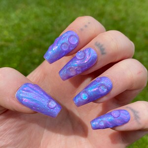 Under The Sea PRESS ON NAILS | Unhas de sereia, unhas iridescentes, unhas de luxo 3D, unhas Y2k, unhas de concha do mar, unhas de Ariel, unhas roxas