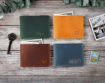 Schlanke Brieftasche für Männer - Personalisierte Brieftasche - Geprägtes Dad Geschenk - Minimalistische Brieftasche - Groomsmen Geschenk - Bifold Brieftasche - Leder Brieftasche
