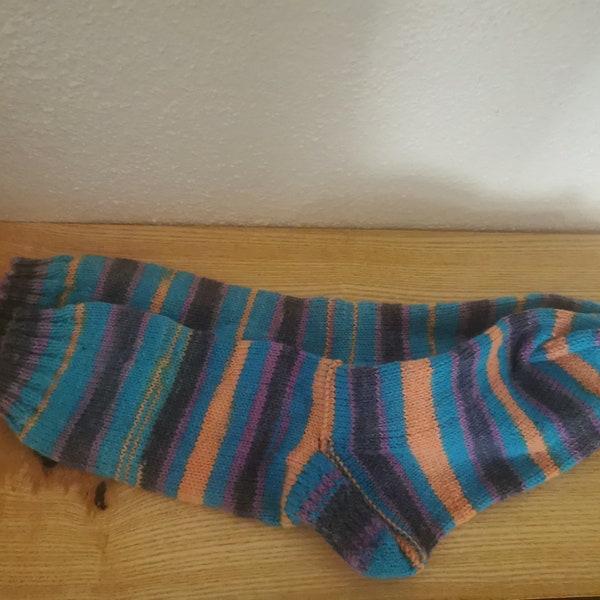 Chaussettes Tropiques dépareillées tricotées à la main - Taille 38-39