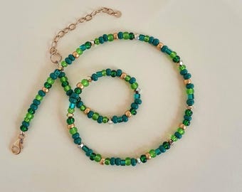 Dainty green beaded necklace: 4mm green glass beads and shimmering gold crystals - Seed bead necklace