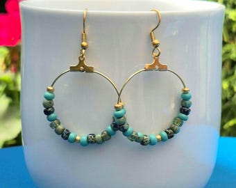 Beaded hoop earrings: teal and turquoise - Teal earrings - Seed bead hoop earrings for women