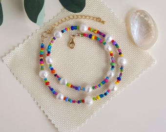 Colourful necklace: freshwater pearls and tiny glass beads - Seed bead necklace multicoloured - Funky necklace handmade