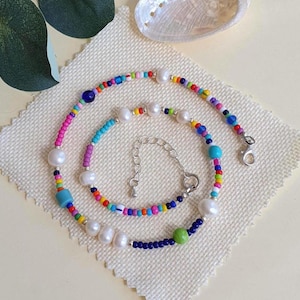 Delicate pearl beaded necklace handmade - freshwater pearls - dainty multicolour glass beads