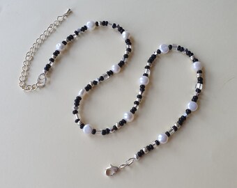 Black and silver necklace | Freshwater pearl and bead necklace | Dainty beaded necklace handmade