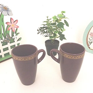 Lot de 2 mugs violet, bande dorée vintage image 3