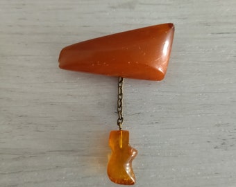 Vintage barnstenen broche, gemaakt in de USSR.