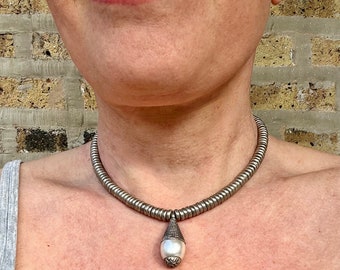 Edgy Pearl Necklace, Teardrop Pearl Necklace, Chunky Pearl Choker, June Birthday Gift, Bridal Jewelry, Girls Graduation Gift