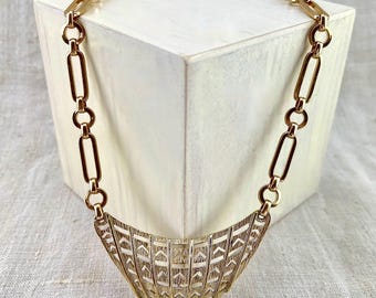 Upcycled 1980s Gold Vintage Pendant Necklace, Chunky Chain Retro Necklace, Maximalist Minimalist Geometric Jewelry, Boho Chic