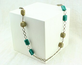 Lange, ethnisch inspirierte Boho-Perlenkette, Magnesitkette, Südwest-Stil, Retro-Schmuck