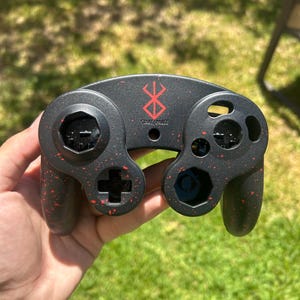 Custom Painted Official Nintendo Gamecube Controller Shell / Berserk Design / B+ Grade