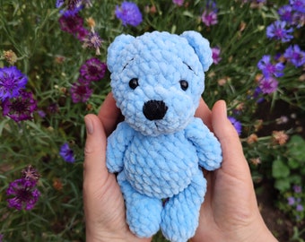 Pregnancy gift baby boy girl crochet mini bear stuffed animals custom plush toy teddy bear amigurumi decor newborn gift baby shower favors