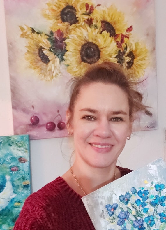 キャンバスに描かれた花の絵画。透明な花瓶に入った油彩画。壁の装飾画