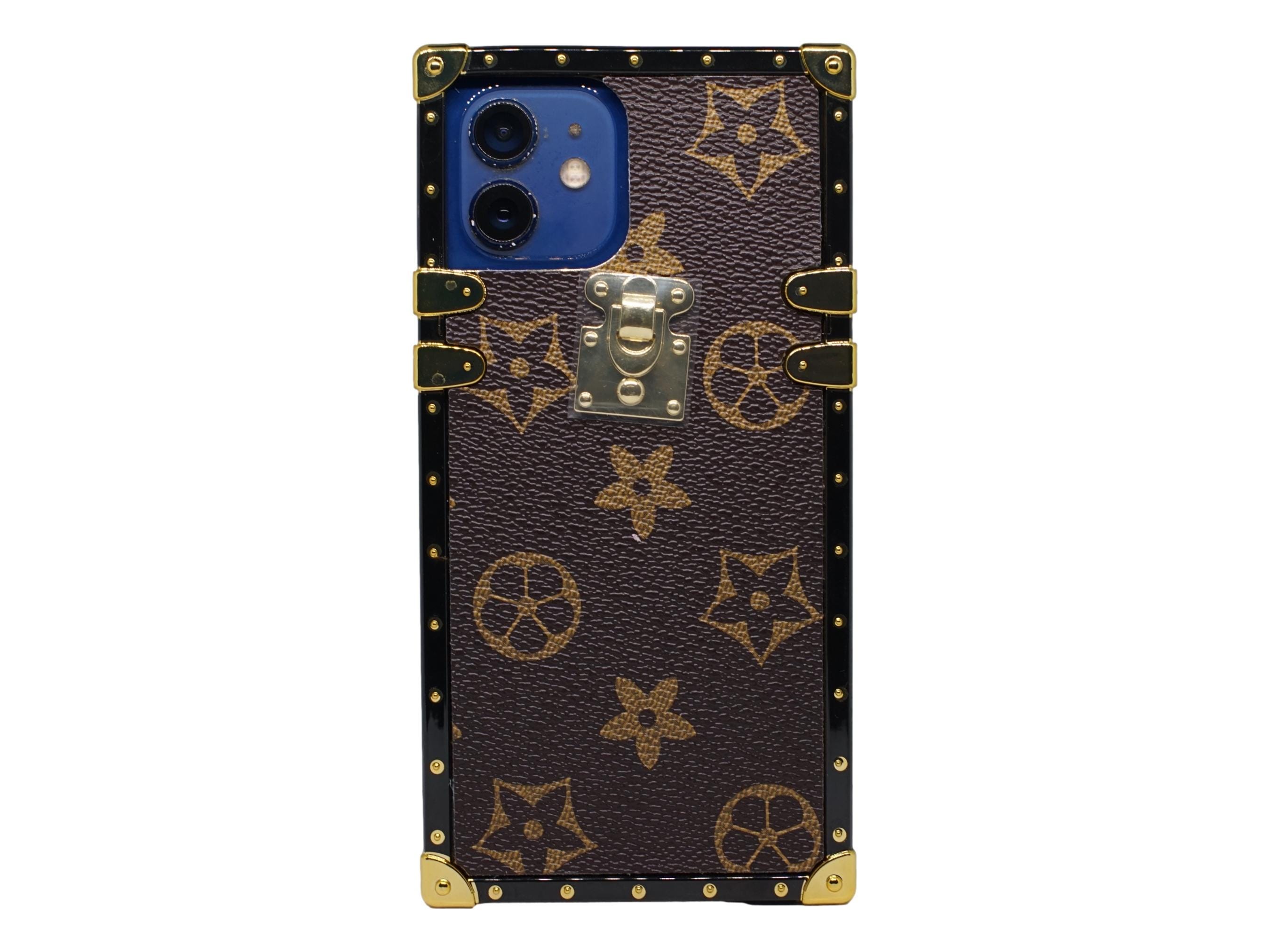iPhoneケース LOUIS VUITTON - Louis Vuitton - iPhone 12 Pro Max Louis Vuitton iPhone Case with Strap Monogram | The King Decor