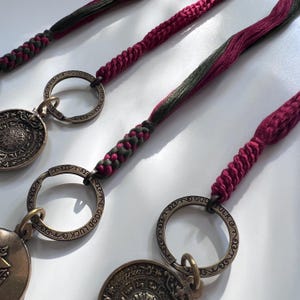 Talismán tibetano de protección, amuleto de los ocho trigramas, colgante de cobre del zodíaco chino Feng Shui, llavero con mantra, llaveros de la suerte, regalos para amigos. imagen 13