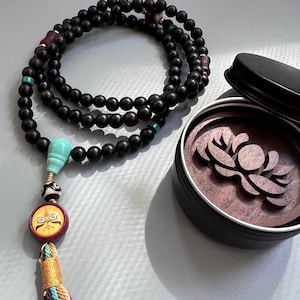 ZEN Life Geschenkbox-2 in 1, Walnuss Lotus Form Diffusor für ätherisches Öl, 108 8 mm Ebenholz Gebetskette Elastisches Halskette Armband