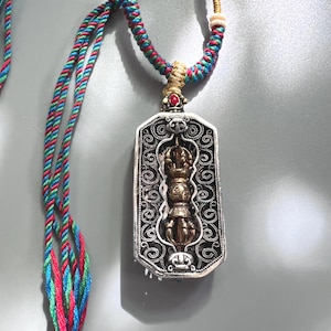 Rotating Vajra Dorje Pendant Necklace: Tibetan Amulet, Om Mani Padme Hum