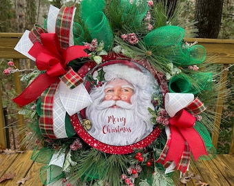 Santa Wreath Traditional