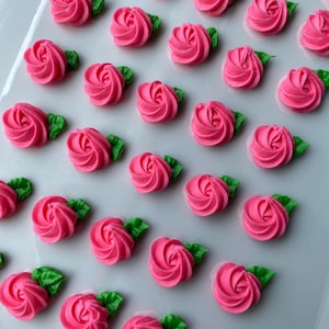 40  mini royal icing Rosettes