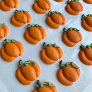 Royal Icing Pumpkins I Edible Toppers I Halloween Transfers