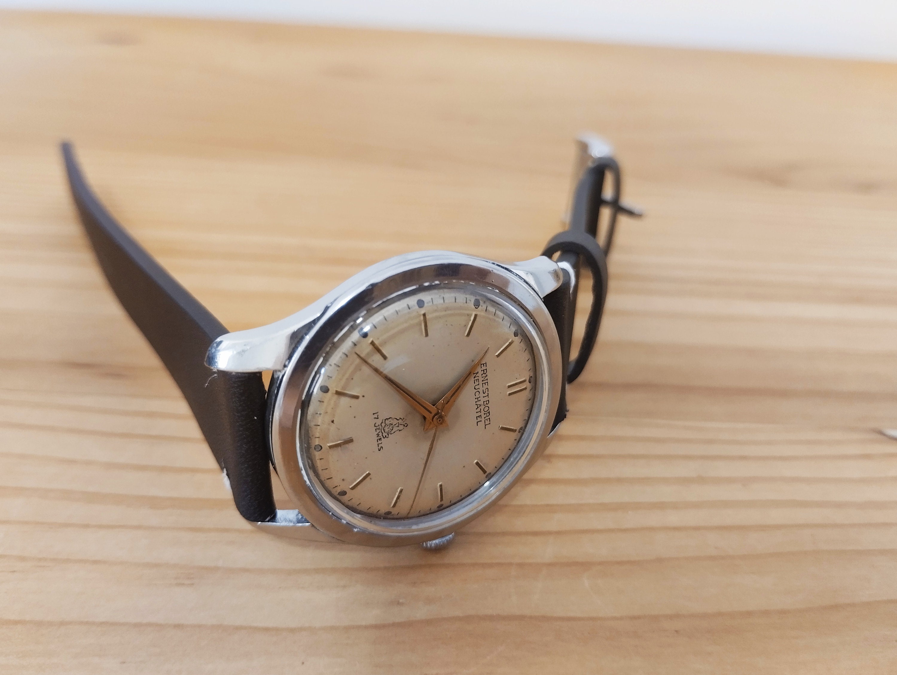 Superb Vintage ERNEST Borel,neuchatel.cal 67 Watch .1950s 