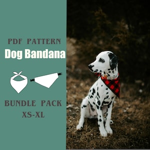 Könnte beinhalten: PDF-Muster für ein Hundehalstuch in verschiedenen Größen von XS bis XL. Das Muster ist in Weiß auf grünem Hintergrund dargestellt. Ein Dalmatiner, der ein rot-schwarzes kariertes Halstuch trägt, sitzt im Gras.