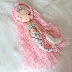 Felt mermaid, mermaid doll, Princess doll, nursery decor, girls birthday gift, wall decor, pink princess mermaid, under the sea