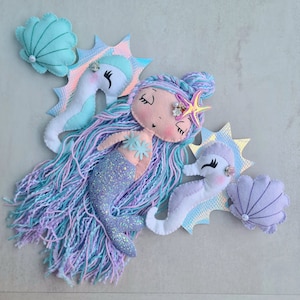 Mermaid garland, mermaid nursery decor, under the sea, felt mermaid, felt seahorse, girls birthday gift, baby shower gift, girls room decor