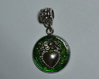 Unique gift green stars glitter resin Sterling Silver floral Heart jewellery green handmade pendant with chain