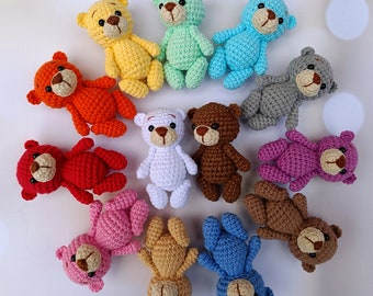 Kleiner gehäkelter Teddybär Miniatur Teddy Plüsch Mini Tiere Bär Babypartys Taschenbär Geschenk für Kinder Geburtstagsgeschenk Babyspielzeug 6-12 Monate