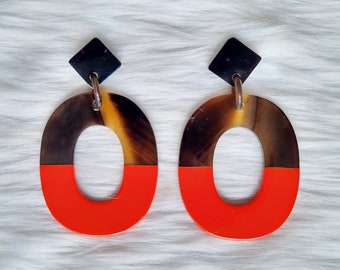 Buffalo horn earrings; 5 x 6 cm; light weight [KT-001]
