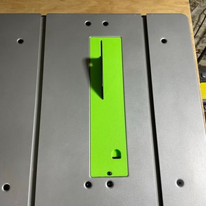 Zero clearance insert for table saw Evolution fury 5s
