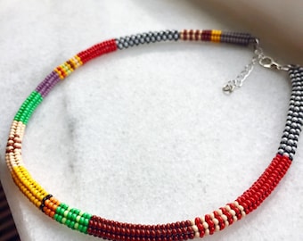 Polka Dot Perlen Halskette, Bunte Rocailles Perlen Halskette, Boho Schmuck, lebendige Sommer Schmuck Geschenk für sie - Artisan Perlen Seil Halskette
