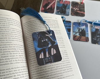 Juego de marcapáginas laminados de Darth Vader con borla – Paquete de 3, 5 u 8 unidades / GeekyBookmarks