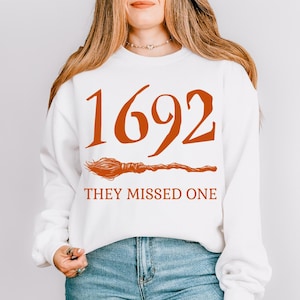 Camiseta &quot;Se perdieron una&quot; (1692), sudadera de bruja de Salem, camiseta de bruja de Halloween, camiseta de &quot;Se perdieron una&quot;, camiseta de Salem, Massachusetts, camiseta de Halloween