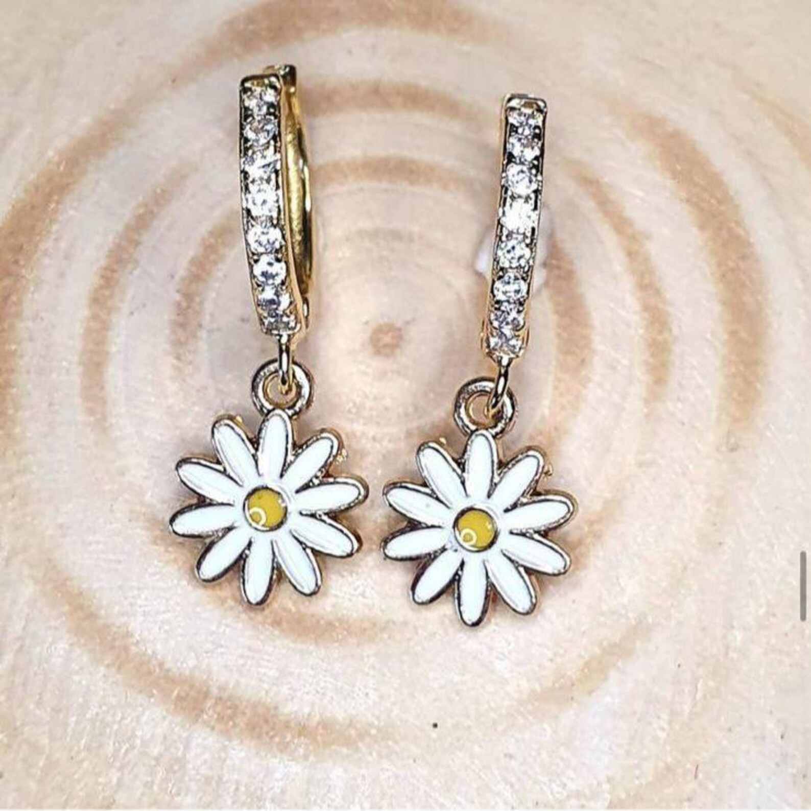 White Daisy Earrings Diamante Gold Huggies and Necklace Etsy UK