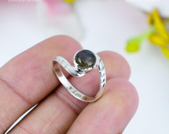 100% Natural Labradorite Ring, Gray Gemstone Ring, Band Ring, 925 Sterling Silver Jewelry, Wedding Gift, Ring For Best Friend