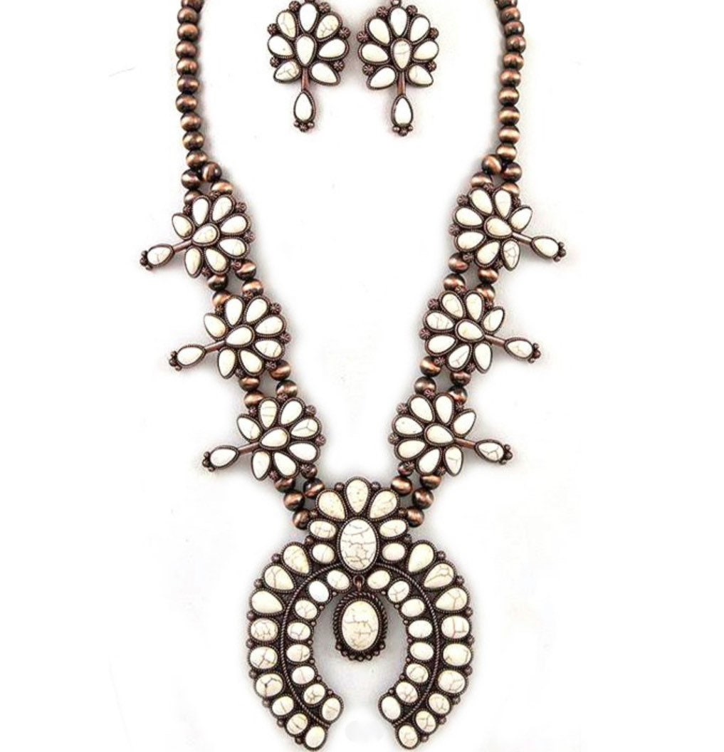 Squash blossom necklace best sale boutique