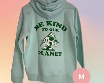 Hoodie Damen "Be Kind to our Planet" - Outlet Hoodie 50% reduziert - Größe M und Farbe Caribbean Blue