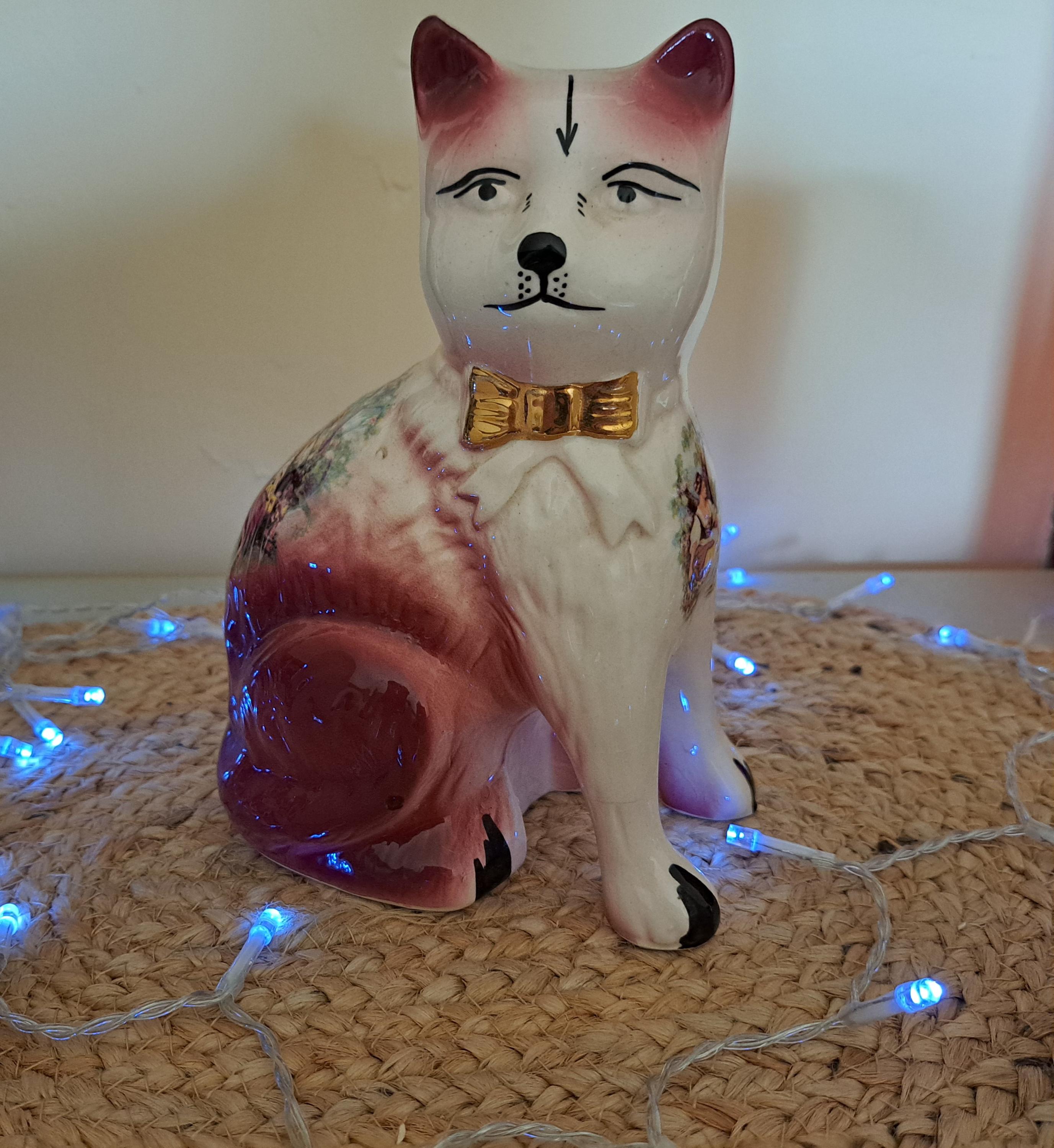 FENTON 花柄 CAT 眠り猫 フェントン ブルーオパールガラス 置物 FENTON 花柄 CAT 眠り猫 フェントン ブルーオパールガラス 置物 美術品