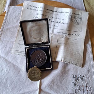Vintage WW1 Campaign Service Medal Bronze Medal Allied Victory Medal